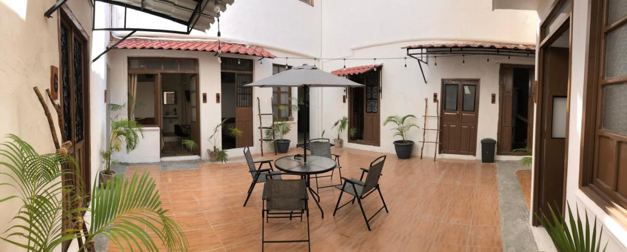Hotel Bleu Downtown à Campeche Extérieur photo