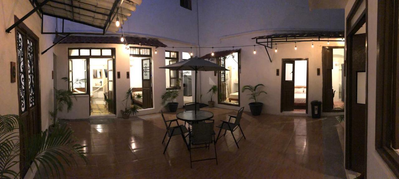 Hotel Bleu Downtown à Campeche Extérieur photo